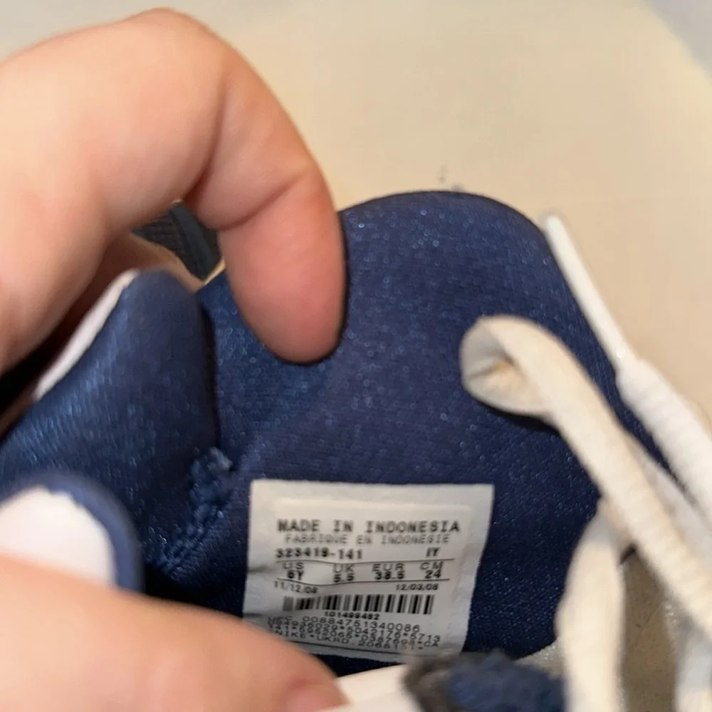 Jordan 6 Rings - Picture 3 of 5